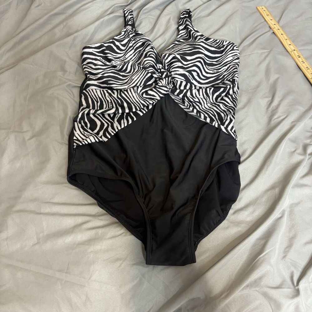 Baby Phat Women’s Plus Size 3X Black White Animal print One Piece Swimsuit